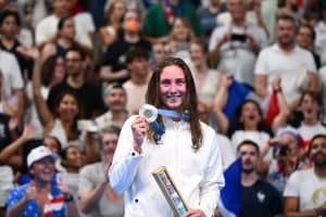 Fin juillet dans l'Arena Paris La Défense, Anastasiia Kirpichnikova a remporté la médaille d'argent olympique du 1500 m. Photo CNOSF/KMSP